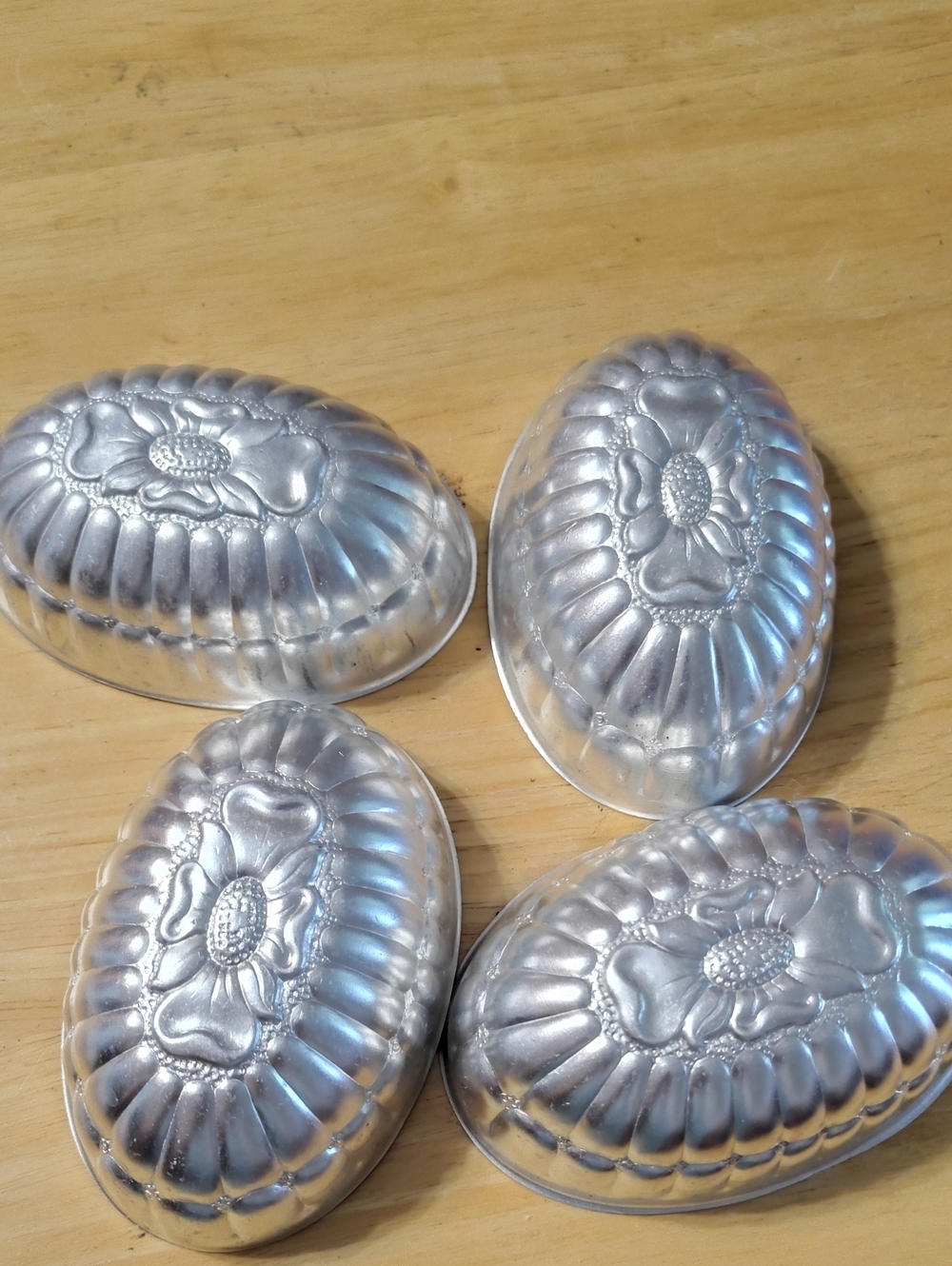 Vintage Mid-Century Aluminum Oval Jello-O / Food Molds - Set of 4